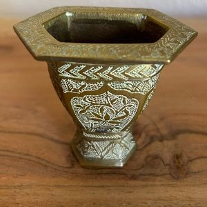 Antique Indonesian Java Bronze Sirih Leaf Holder